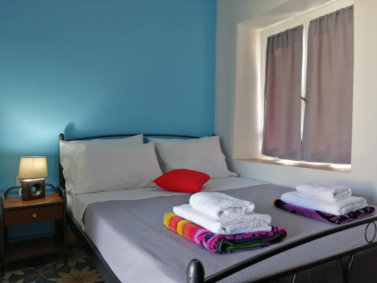 Apartament Sunny Cozy House With Grand Courtyard Leonídion Zewnętrze zdjęcie